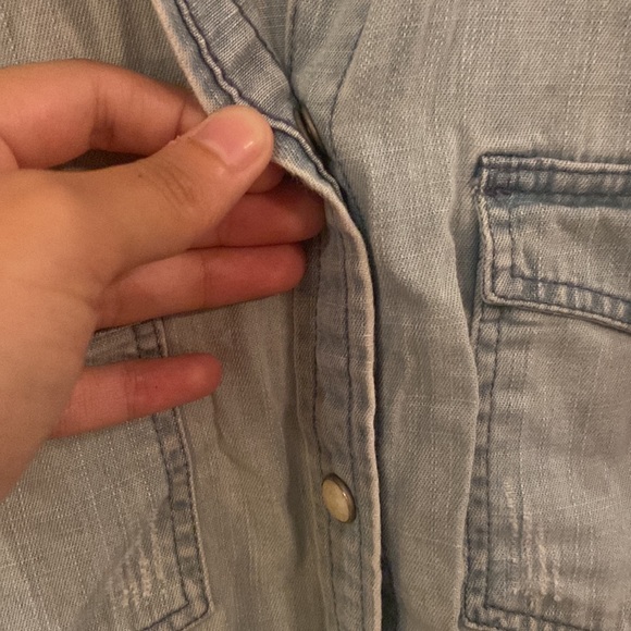 American Eagle Top - Picture 5 of 5